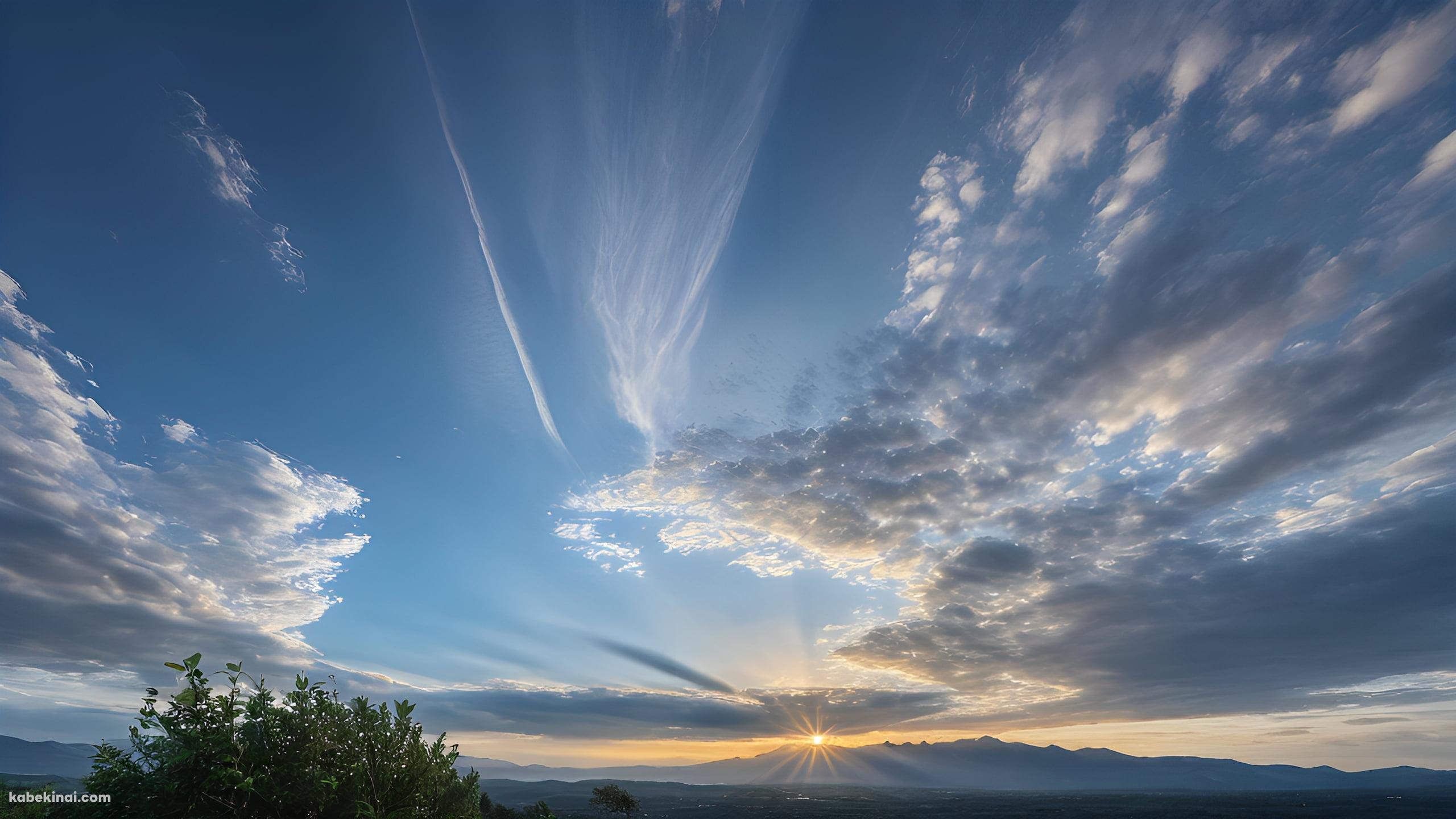 夕陽と綺麗な雲と山の壁紙(2560px x 1440px) 高画質 パソコン用