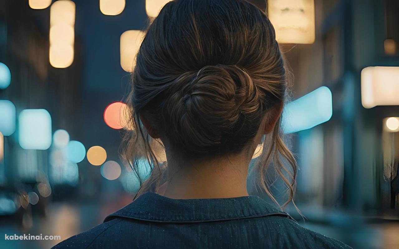 お団子ヘアーの女性 / 青い服 / 後ろ姿 / 街の壁紙(1280px x 800px) 高画質 パソコン用